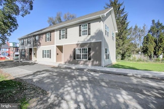 36 Dahlgren St, Greencastle, PA 17225