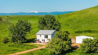 28 S Rail Rd, Banner, WY 82832