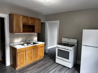 19 Colonial St Unit 3, Hartford, CT 06106