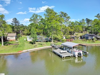 41 Shadow Ln, Cross Hill, SC 29332