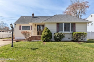 5 Evergreen St, Hazlet, NJ 07730