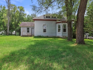 318 W Albert St, Portage, WI 53901