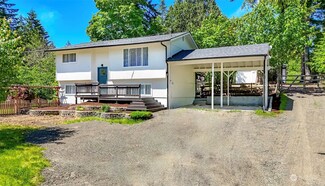 4631 E Grapeview Loop Rd, Allyn-Grapeview, WA 98524