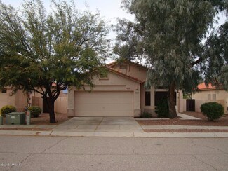 9527 E Briana Ln, Tucson, AZ 85748