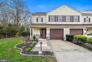 24 Schooner Ct, Little Egg Harbor Township, NJ 08087