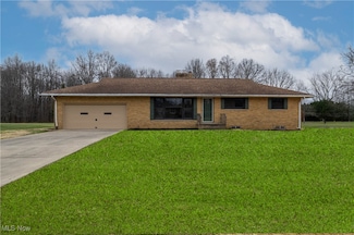 987 Homeland Dr, Akron, OH 44319