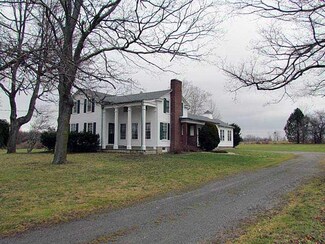 9769 Perry Rd, Le Roy, NY 14482