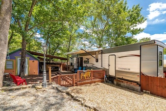 154 Bee Hive Trail, Hollister, MO 65672
