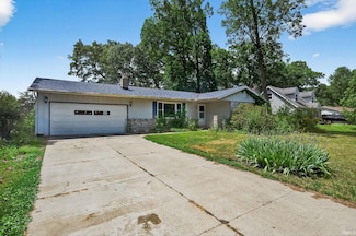 50859 Oak Tree Ln, Bristol, IN 46507