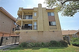 1046 Irving Ave Unit 204, Glendale, CA 91201