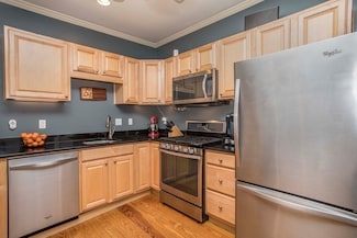 633 Dorchester Ave Unit 3, Boston, MA 02127