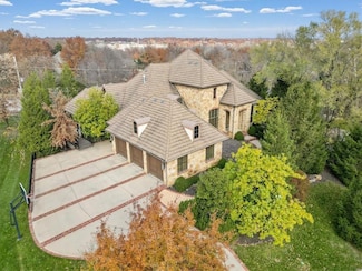 4140 W 111th Terrace, Leawood, KS 66211