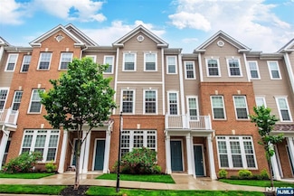 129 Eisenhower Ln Unit 2109, Wood Ridge, NJ 07075