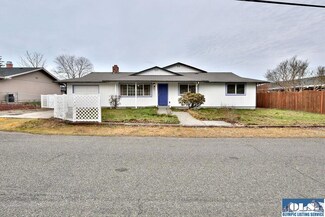 732 E Cedar St, Sequim, WA 98382