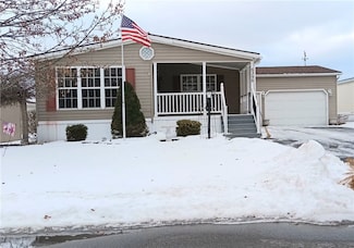 6298 Murphy Dr Unit 622, Victor, NY 14564
