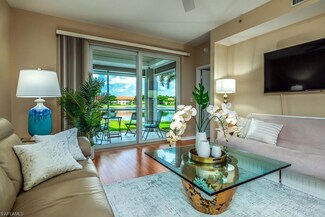 6900 Huntington Lakes Cir Unit 102, Naples, FL 34119