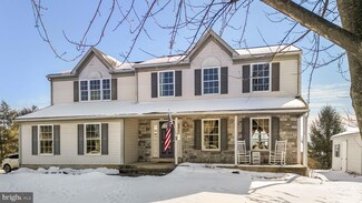 7 Hannibal Ln, Reading, PA 19605