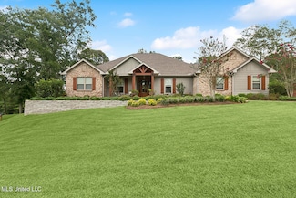 67 Oak Haven Dr, Poplarville, MS 39470