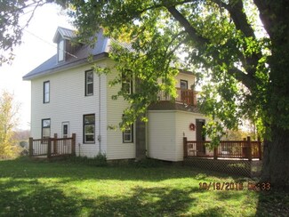 6379 Salis Rd, Potosi, WI 53820