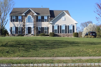 6 Longwood Ln, Columbus, NJ 08022