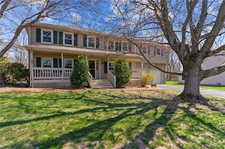 9 Greenview St, Cumberland, RI 02864