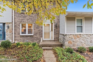 10509 Burns Ct, Louisville, KY 40223