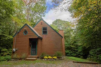 10 Chipmunk Ln, Wilmington, VT 05363