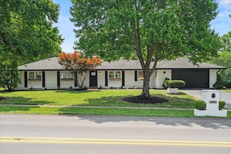 2940 Southview Dr, Lexington, KY 40503