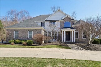 5175 Berrington Ct, Solon, OH 44139
