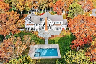 405 Bridge St, Osterville, MA 02655