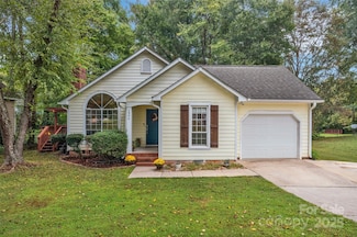 1306 Sugar Hollow Dr, Charlotte, NC 28214