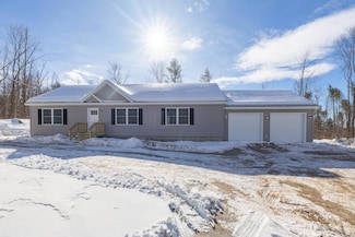 213 Shaw Hill Rd, Minot, ME 04258