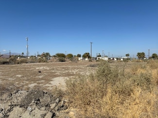 3815 Shore View Dr, Desert Shores, CA 92274