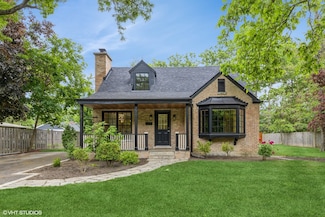 639 Harms Rd, Glenview, IL 60025