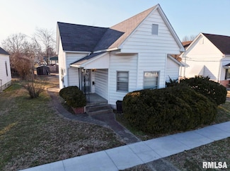 313 N 18th St, Herrin, IL 62948