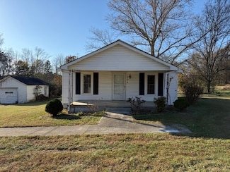 706 Westside Dr, Tullahoma, TN 37388