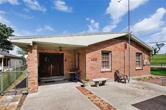 100 Barton Ave, Luling, LA 70070