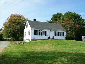 75 Crandall Rd, Little Compton, RI 02837