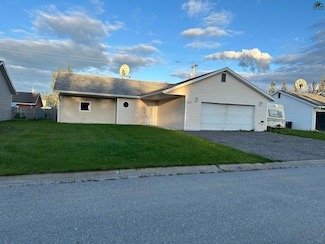 930 Shellinger St, North Pole, AK 99705
