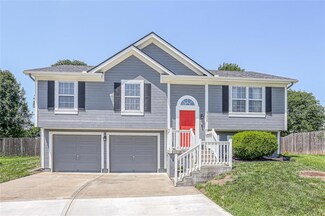 932 S Jones Ct, Independence, MO 64056