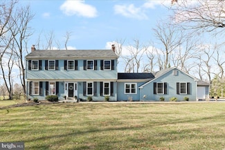 705 Willowdale Ln, Kennett Square, PA 19348