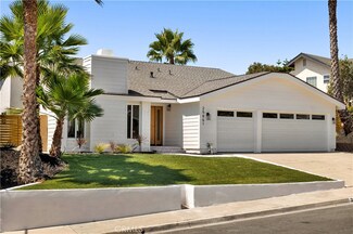 25861 La Cuesta Ave, Laguna Hills, CA 92653