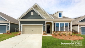 8012 Plymouth Dr, Sherrills Ford, NC 28673