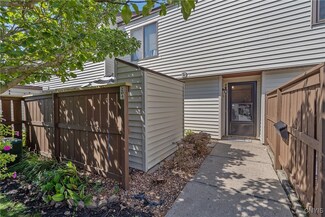204 Natick Cir, Camillus, NY 13031