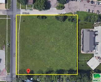 810 G St, South Sioux City, NE 68776