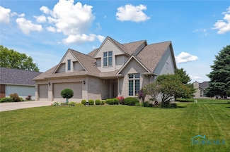8389 Indian Lake Dr, Findlay, OH 45840