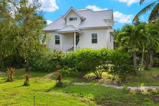 746 Nerita St, Sanibel, FL 33957