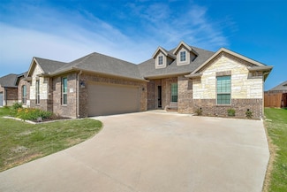 128 Colonial Dr, Joshua, TX 76058