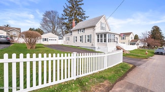 25 Taft Ave, Latham, NY 12110
