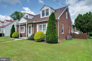 909 N 9th St, Wyomissing, PA 19610